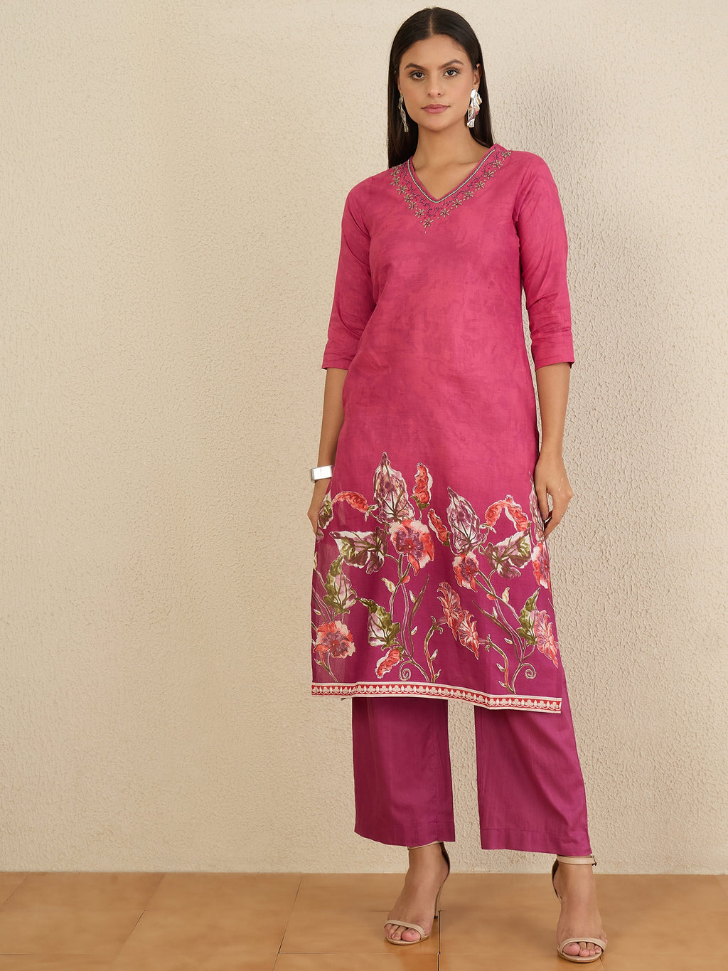 Women Floral Printed Regular Thread Work Pure Cotton Kurta with Trousers & With Dupatta
