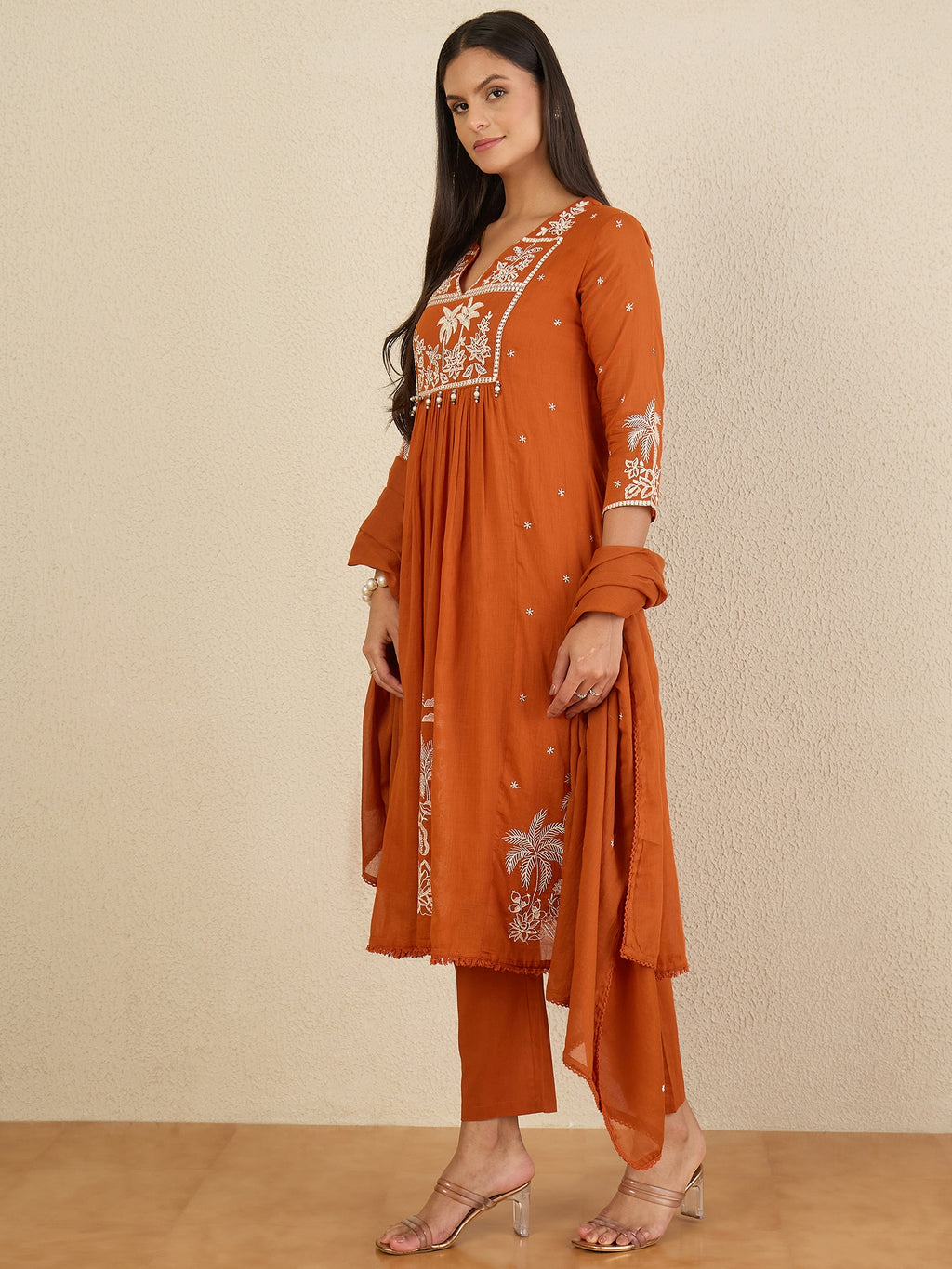 Women Ethnic Motifs Embroidered Empire Thread Work Kurta with Trousers & With Dupatta