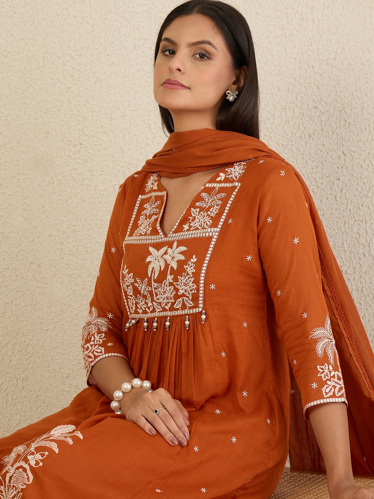 Women Ethnic Motifs Embroidered Empire Thread Work Kurta with Trousers & With Dupatta
