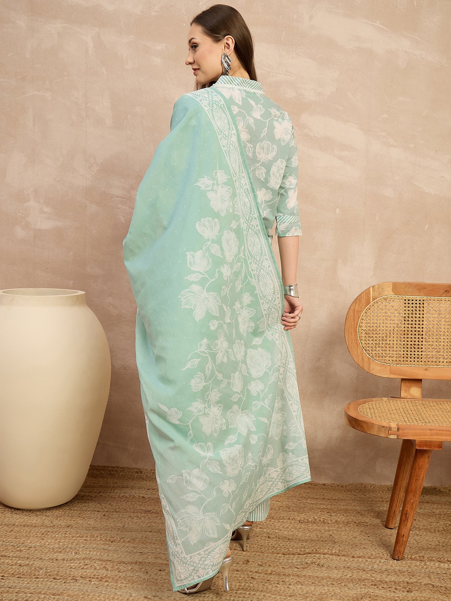 Women Floral Printed Regular Pure Cotton Kurta with Trousers & With Dupatta