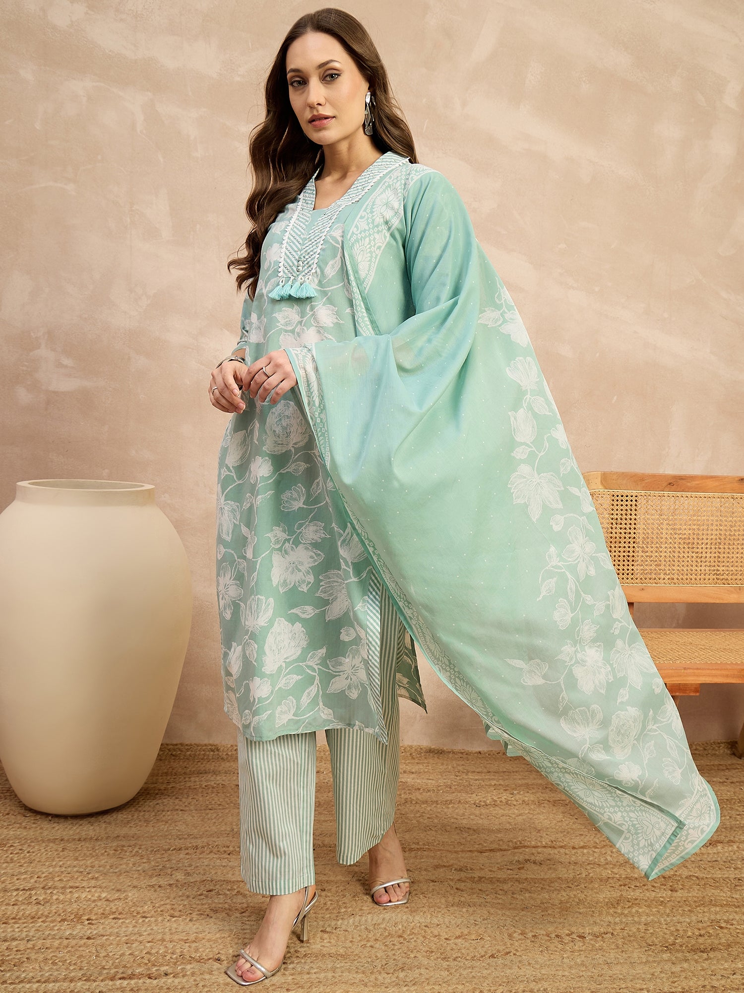 Women Floral Printed Regular Pure Cotton Kurta with Trousers & With Dupatta