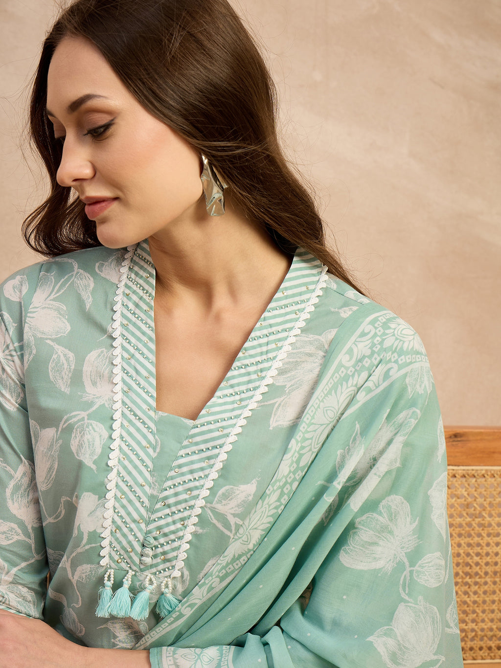 Women Floral Printed Regular Pure Cotton Kurta with Trousers & With Dupatta