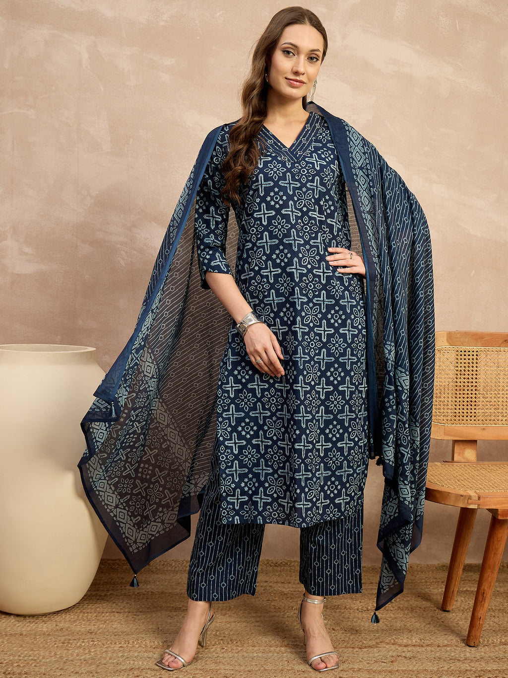 Women Ethnic Motifs Printed Regular Pure Cotton Kurta with Trousers & With Dupatta