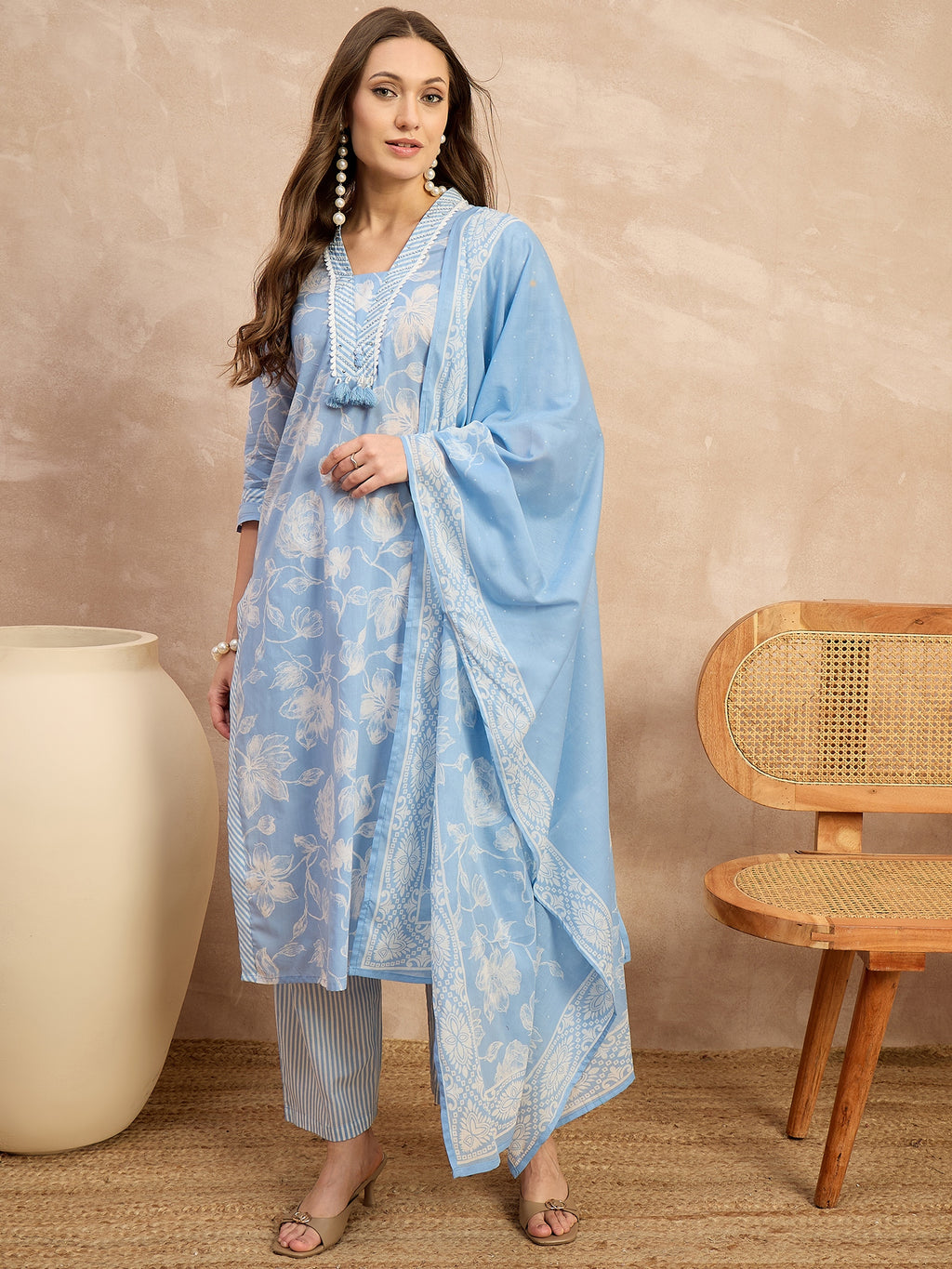 Women Floral Printed Regular Pure Cotton Kurta with Trousers & With Dupatta
