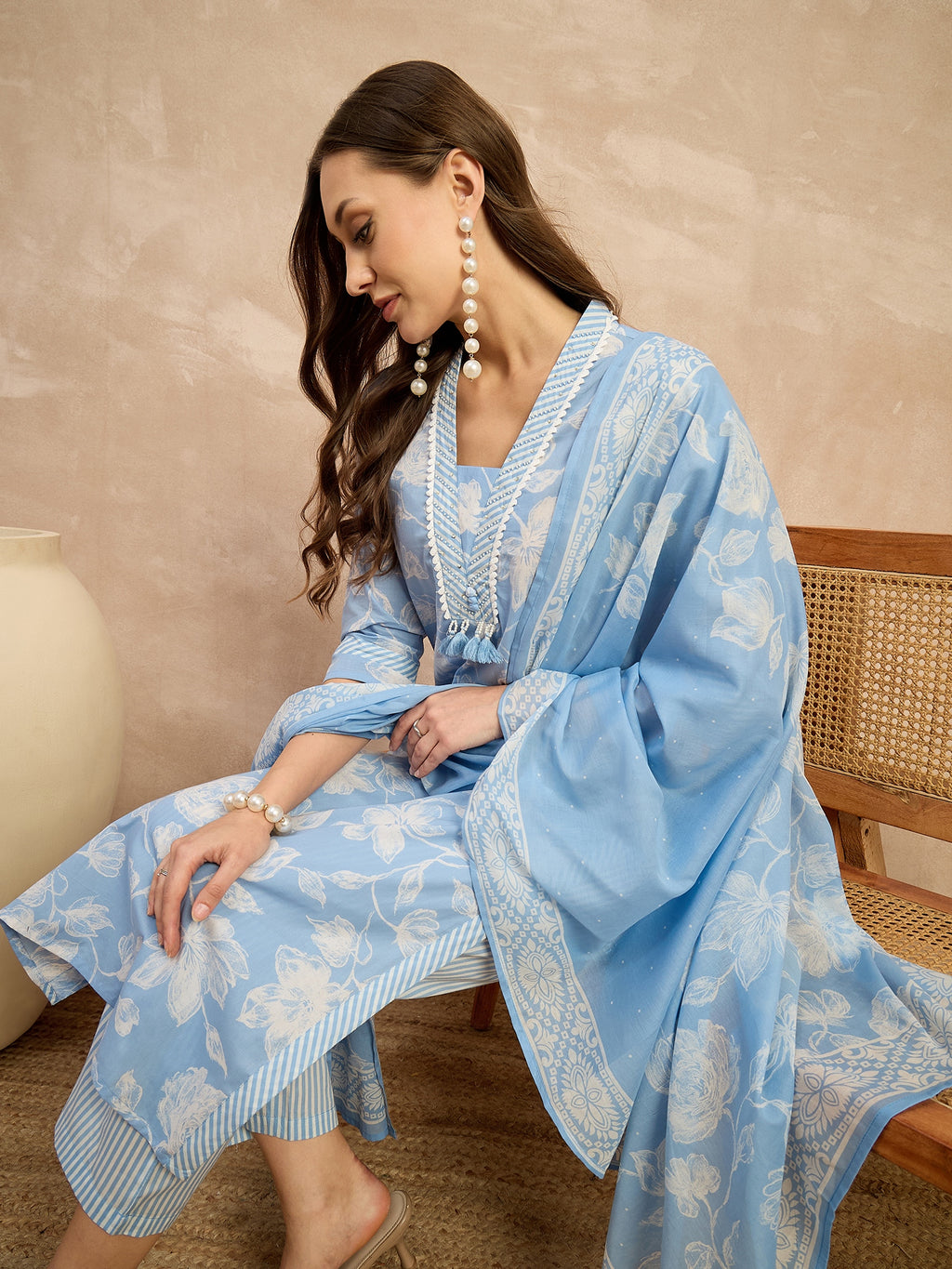 Women Floral Printed Regular Pure Cotton Kurta with Trousers & With Dupatta