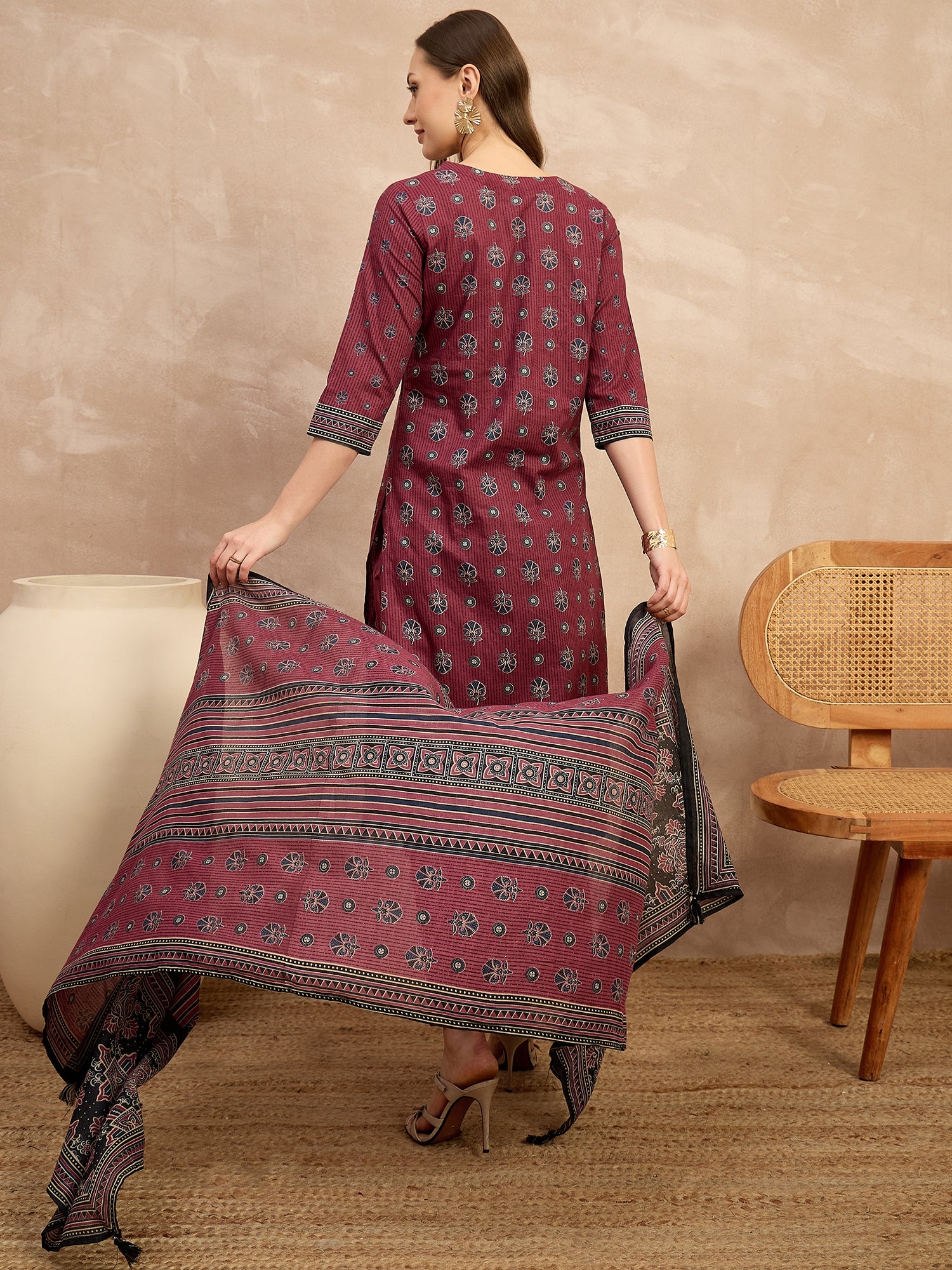 Women Ethnic Motifs Printed Regular Pure Cotton Kurta with Trousers & With Dupatta