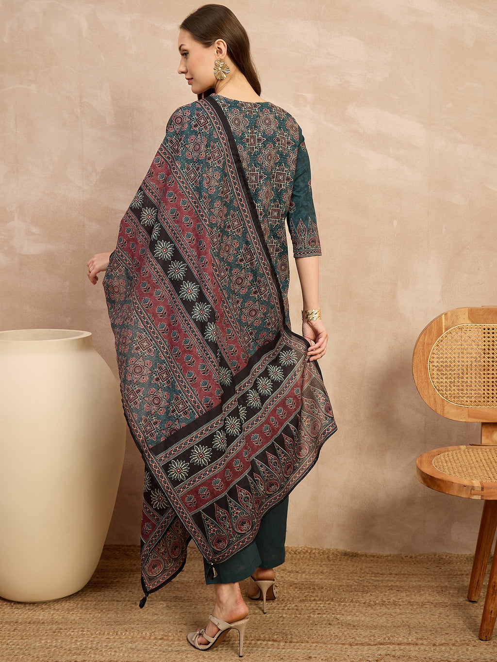 Ethnic Motifs Printed Gotta Patti Pure Cotton Kurta with Trousers & With Dupatta
