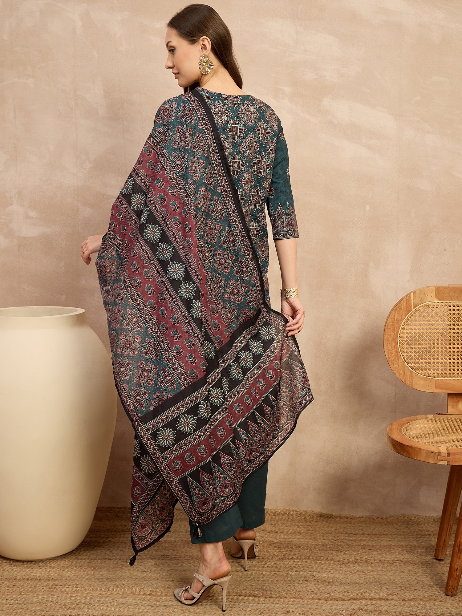 Ethnic Motifs Printed Gotta Patti Pure Cotton Kurta with Trousers & With Dupatta