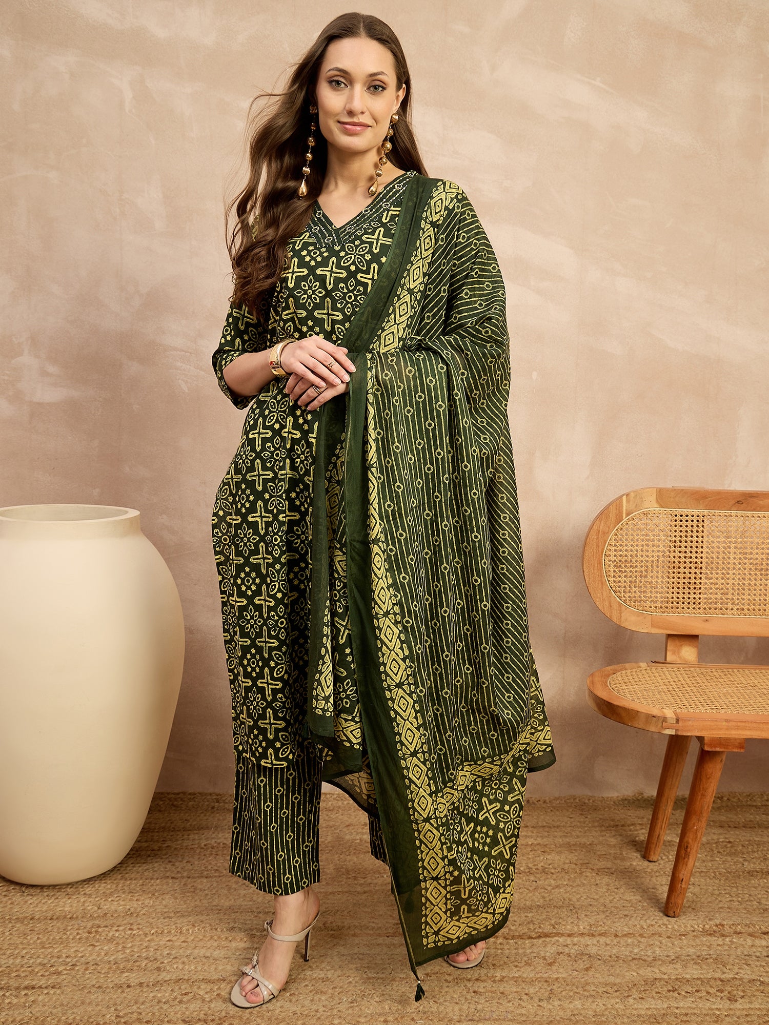 Women Ethnic Motifs Printed Regular Pure Cotton Kurta with Trousers & With Dupatta