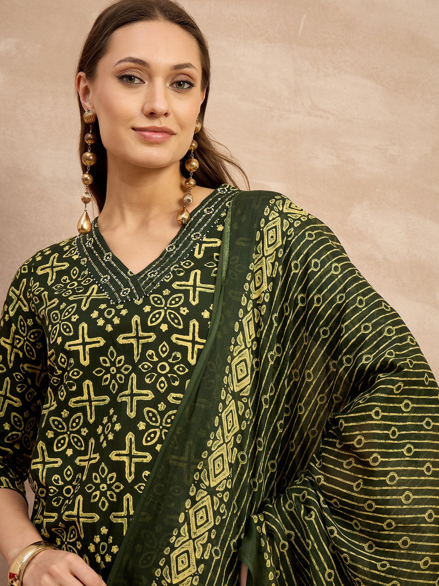 Women Ethnic Motifs Printed Regular Pure Cotton Kurta with Trousers & With Dupatta