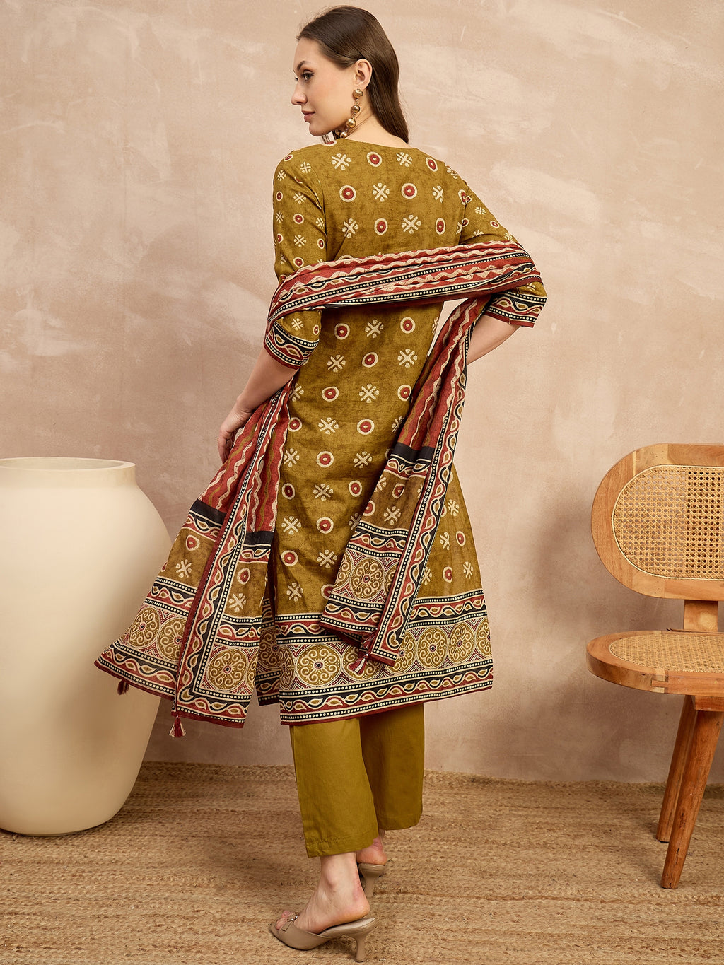Women Ethnic Motifs Printed Regular Thread Work Pure Cotton Kurta with Trousers & With Dupatta