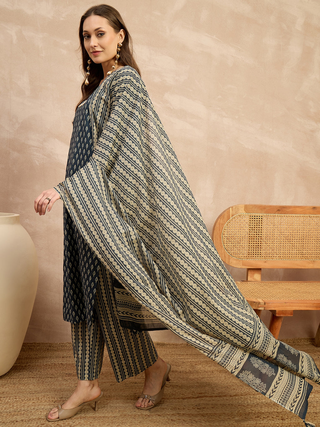 Women Ethnic Motifs Printed Regular Pure Cotton Kurta with Trousers & With Dupatta