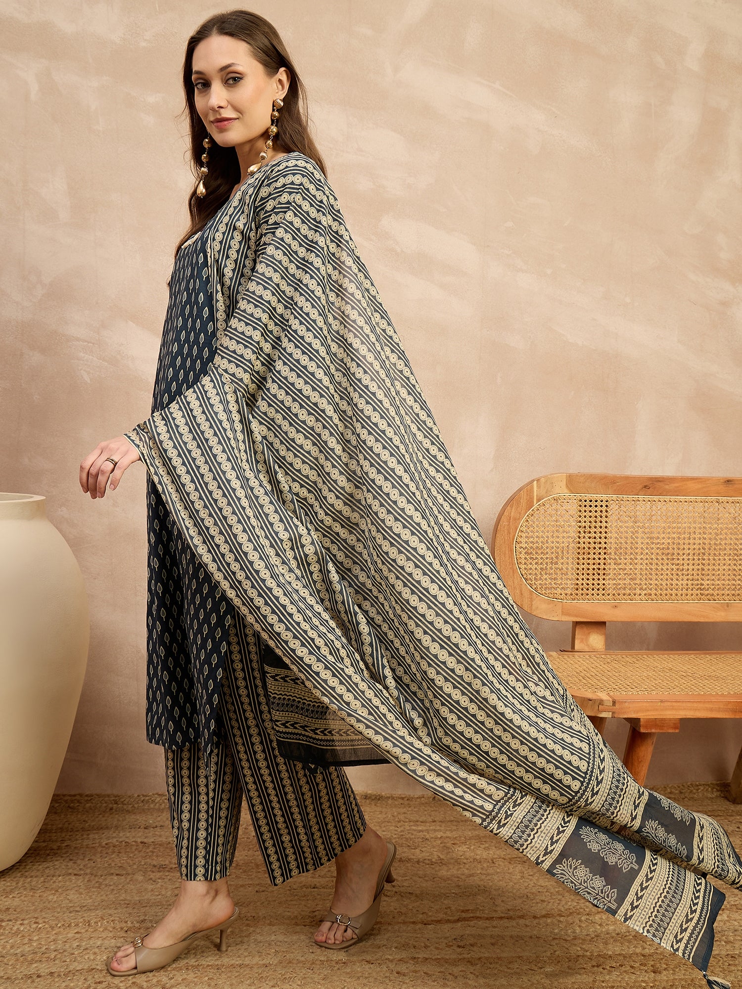 Women Ethnic Motifs Printed Regular Pure Cotton Kurta with Trousers & With Dupatta