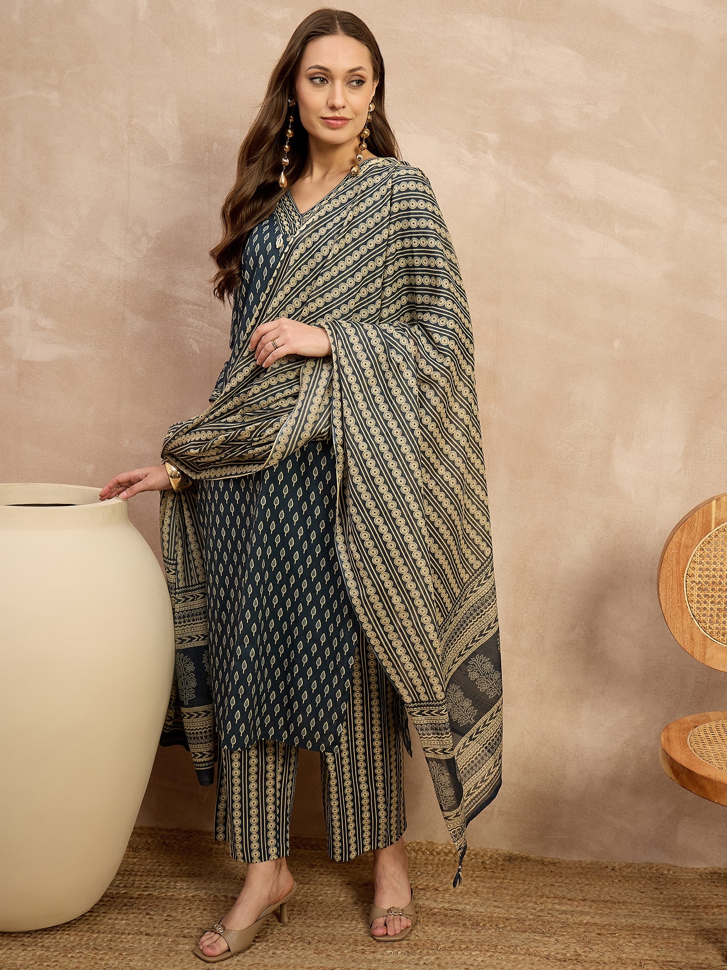 Women Ethnic Motifs Printed Regular Pure Cotton Kurta with Trousers & With Dupatta