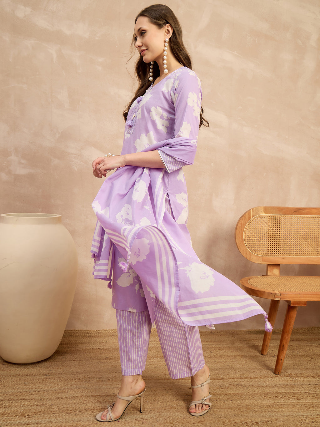 Women Floral Printed Regular Pure Cotton Kurta with Trousers & With Dupatta