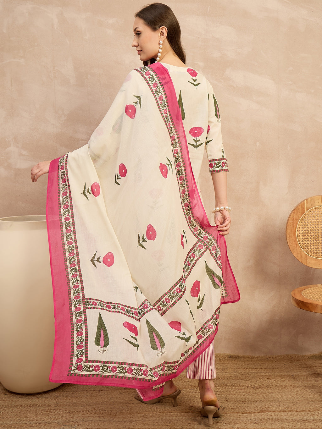 Women Floral Printed Regular Pure Cotton Kurta with Palazzos & With Dupatta