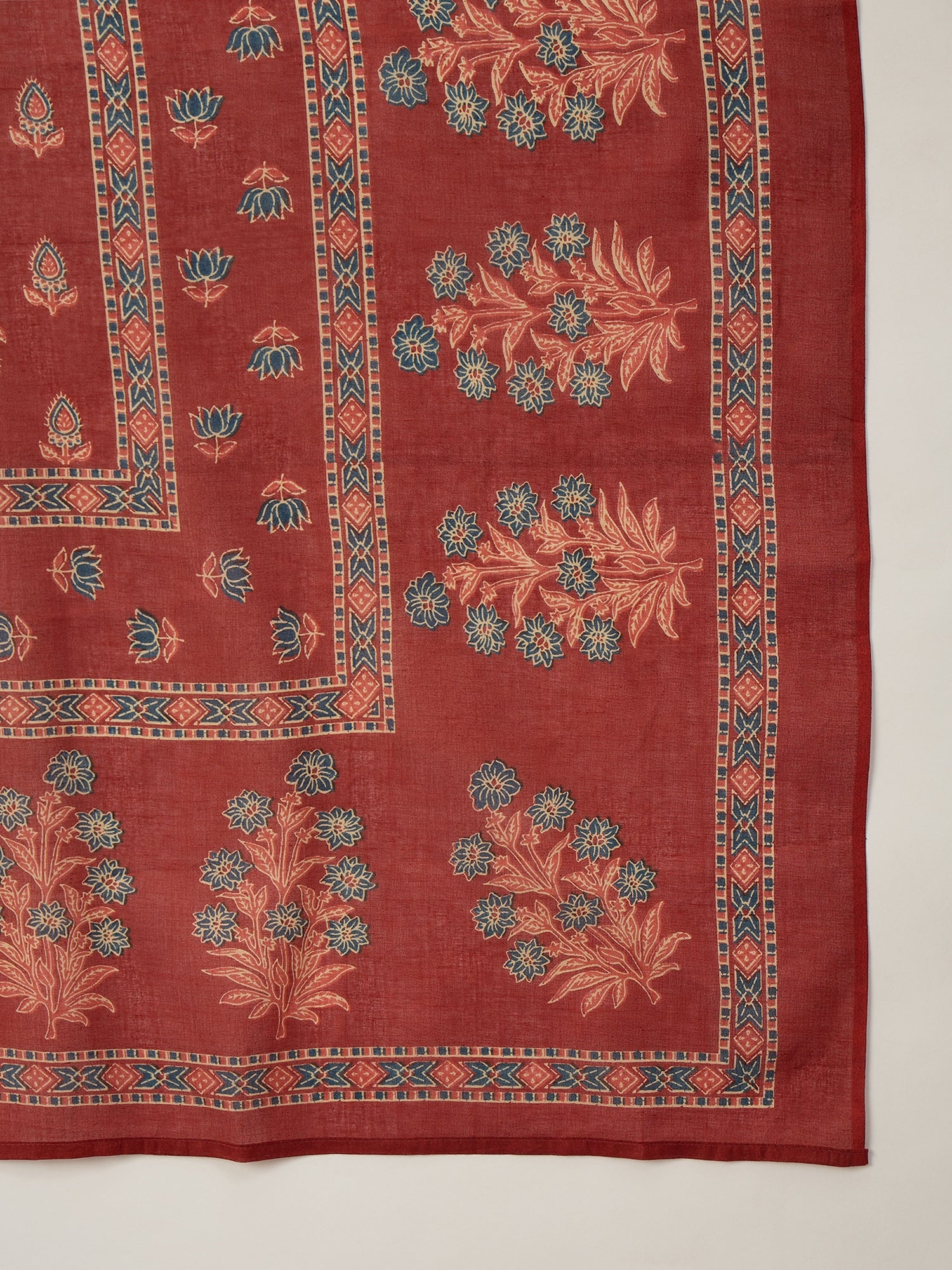 Women Ethnic Motifs Embroidered Regular Thread Work Pure Cotton Kurta with Trousers & With Dupatta