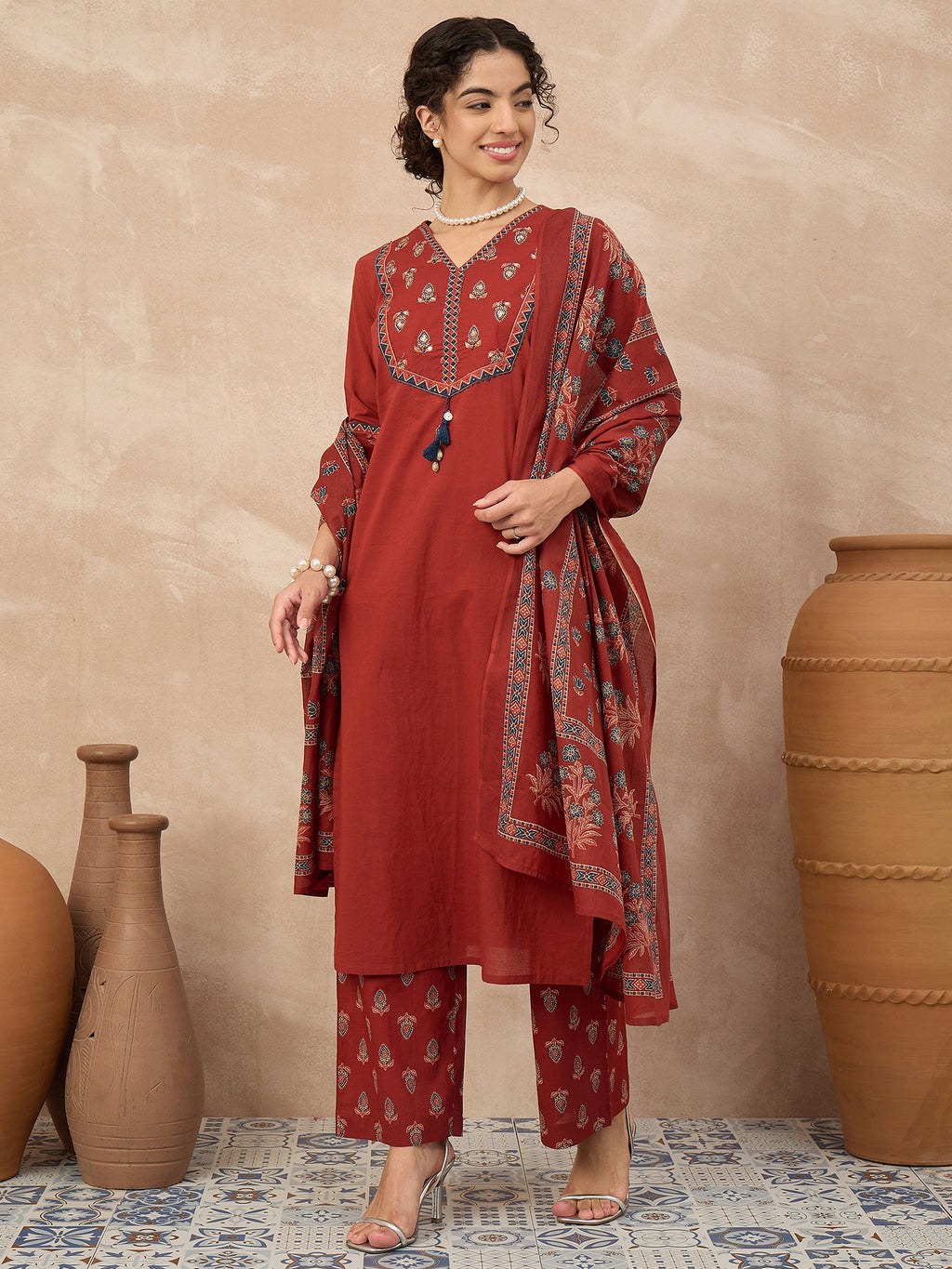 Women Ethnic Motifs Embroidered Regular Thread Work Pure Cotton Kurta with Trousers & With Dupatta