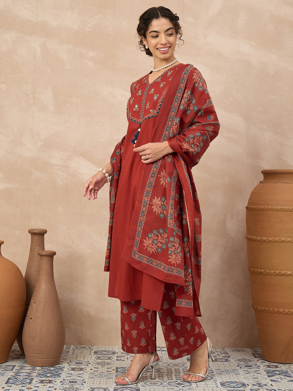 Women Ethnic Motifs Embroidered Regular Thread Work Pure Cotton Kurta with Trousers & With Dupatta