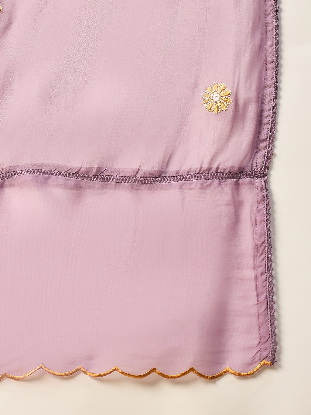 Women Floral Embroidered Regular Thread Work Kurta with Trousers & With Dupatta