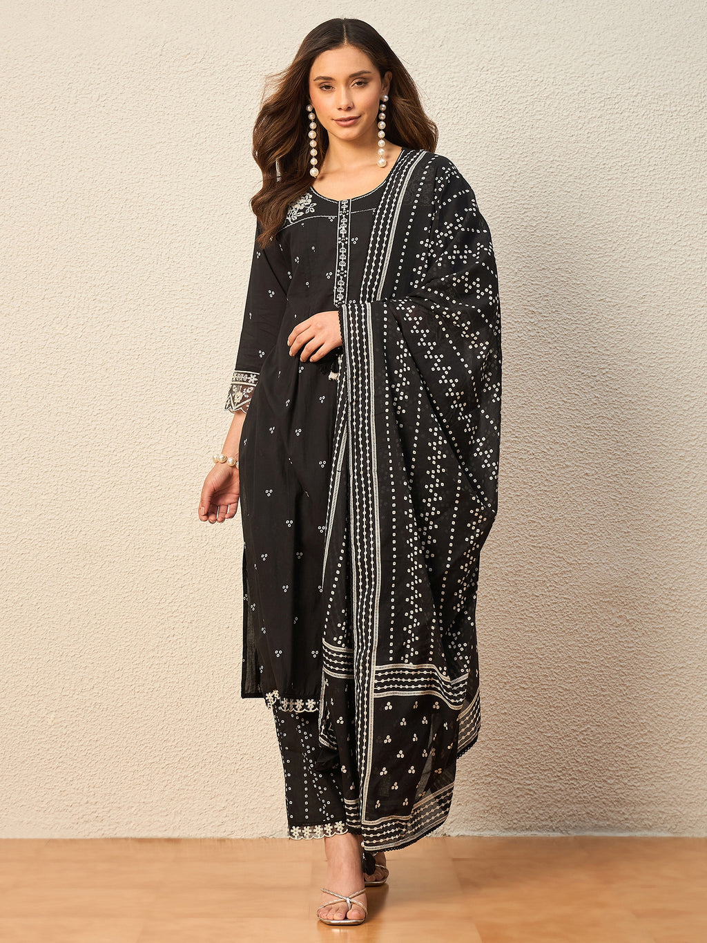 Women Ethnic Motifs Printed Regular Thread Work Pure Cotton Kurta with Trousers & With Dupatta