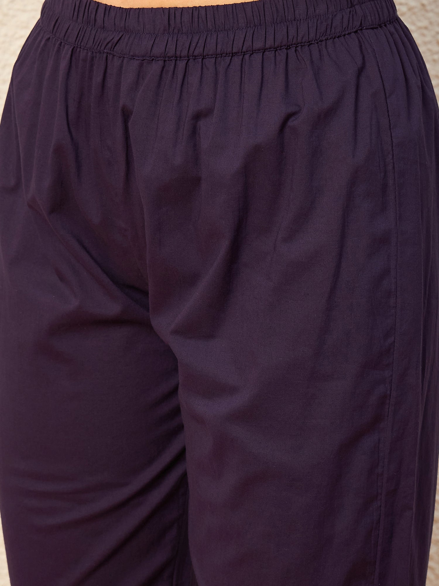 Women Floral Embroidered Panelled Thread Work Kurta with Trousers & With Dupatta