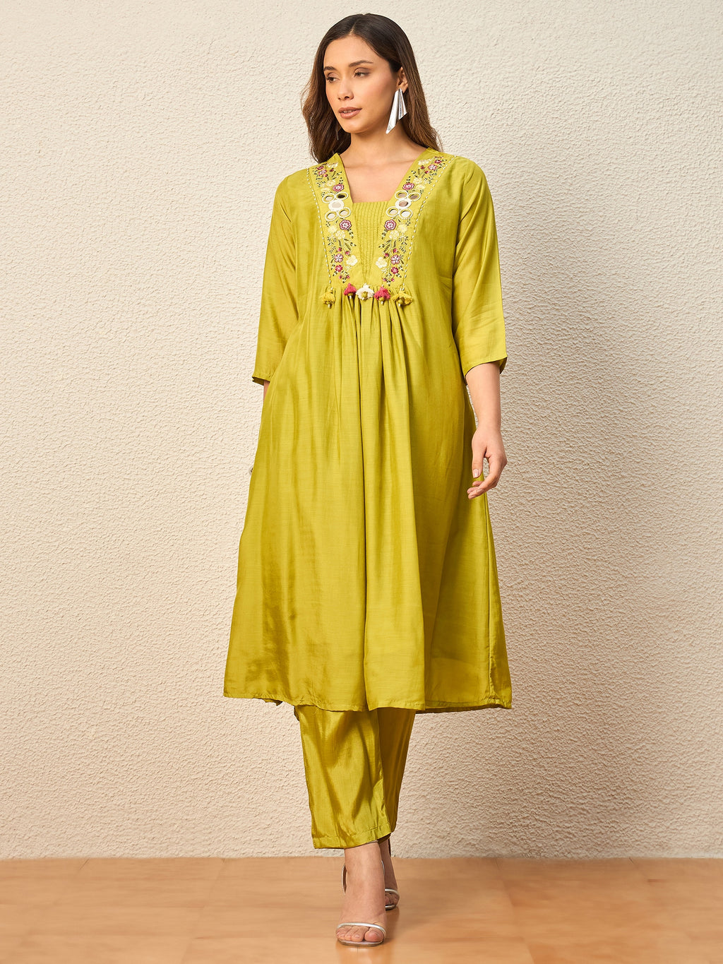 Women Floral Embroidered Empire Mirror Work Raw Silk Kurta with Trousers & With Dupatta