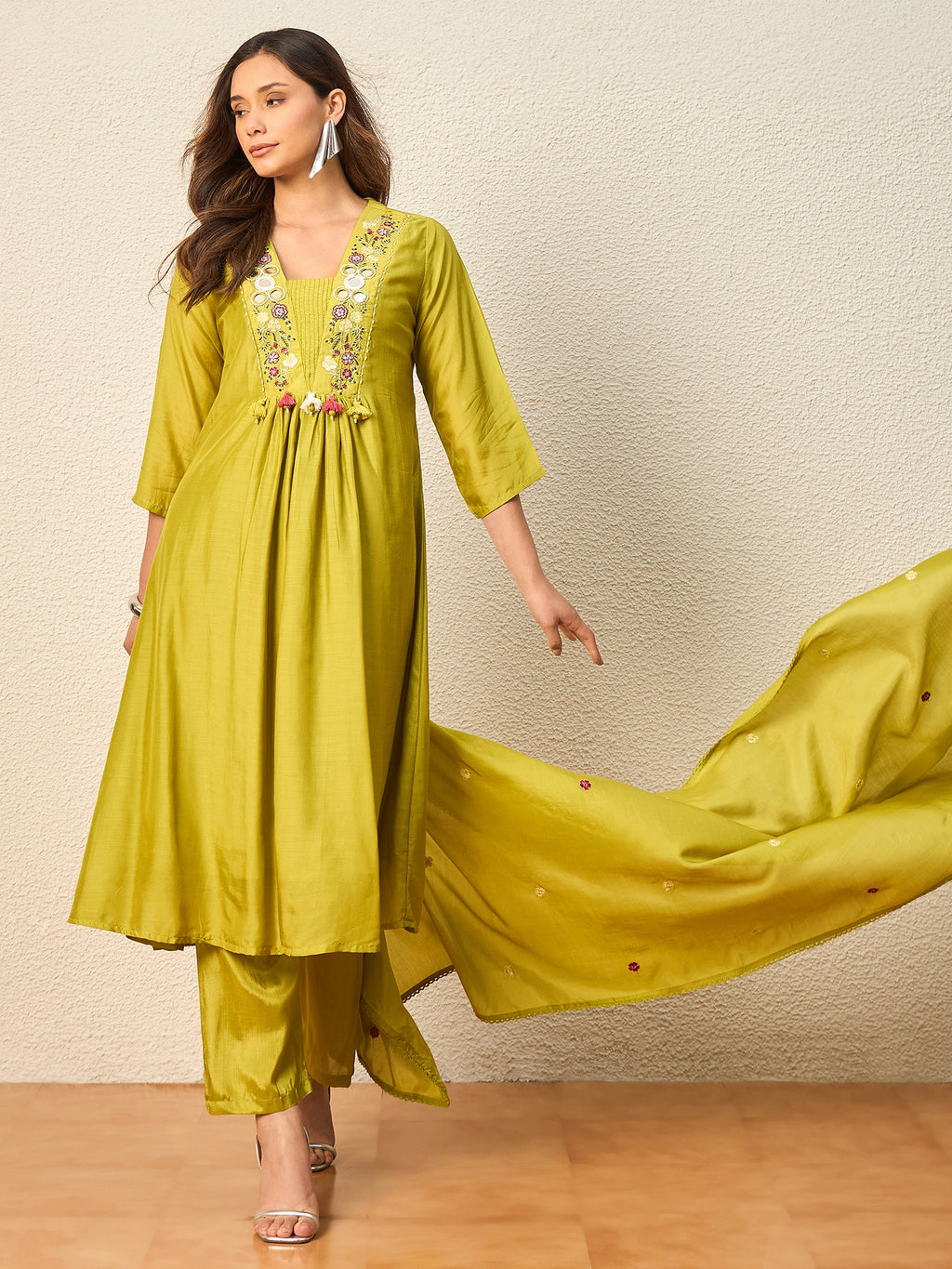 Women Floral Embroidered Empire Mirror Work Raw Silk Kurta with Trousers & With Dupatta