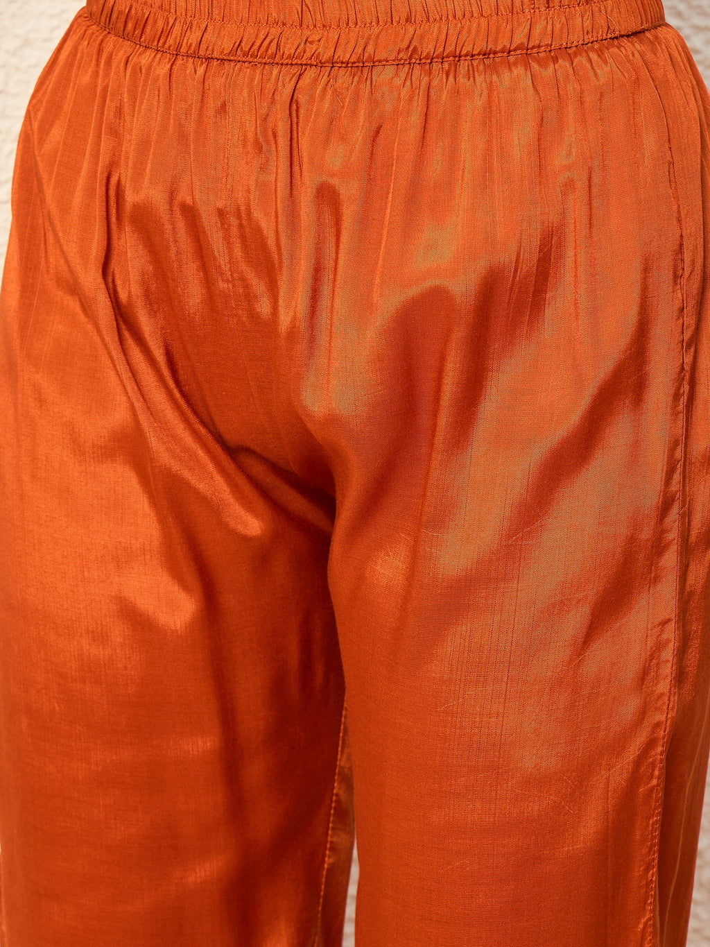 Women Floral Embroidered Regular Thread Work Kurta with Trousers & With Dupatta