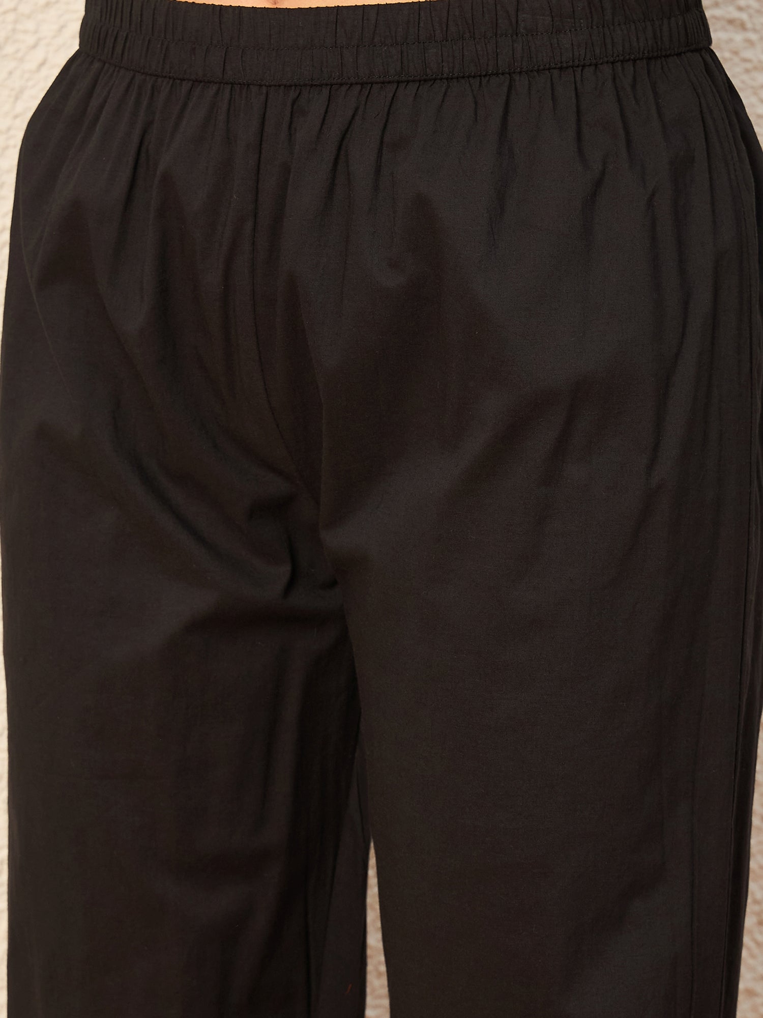 Women Floral Embroidered Panelled Thread Work Kurta with Trousers & With Dupatta