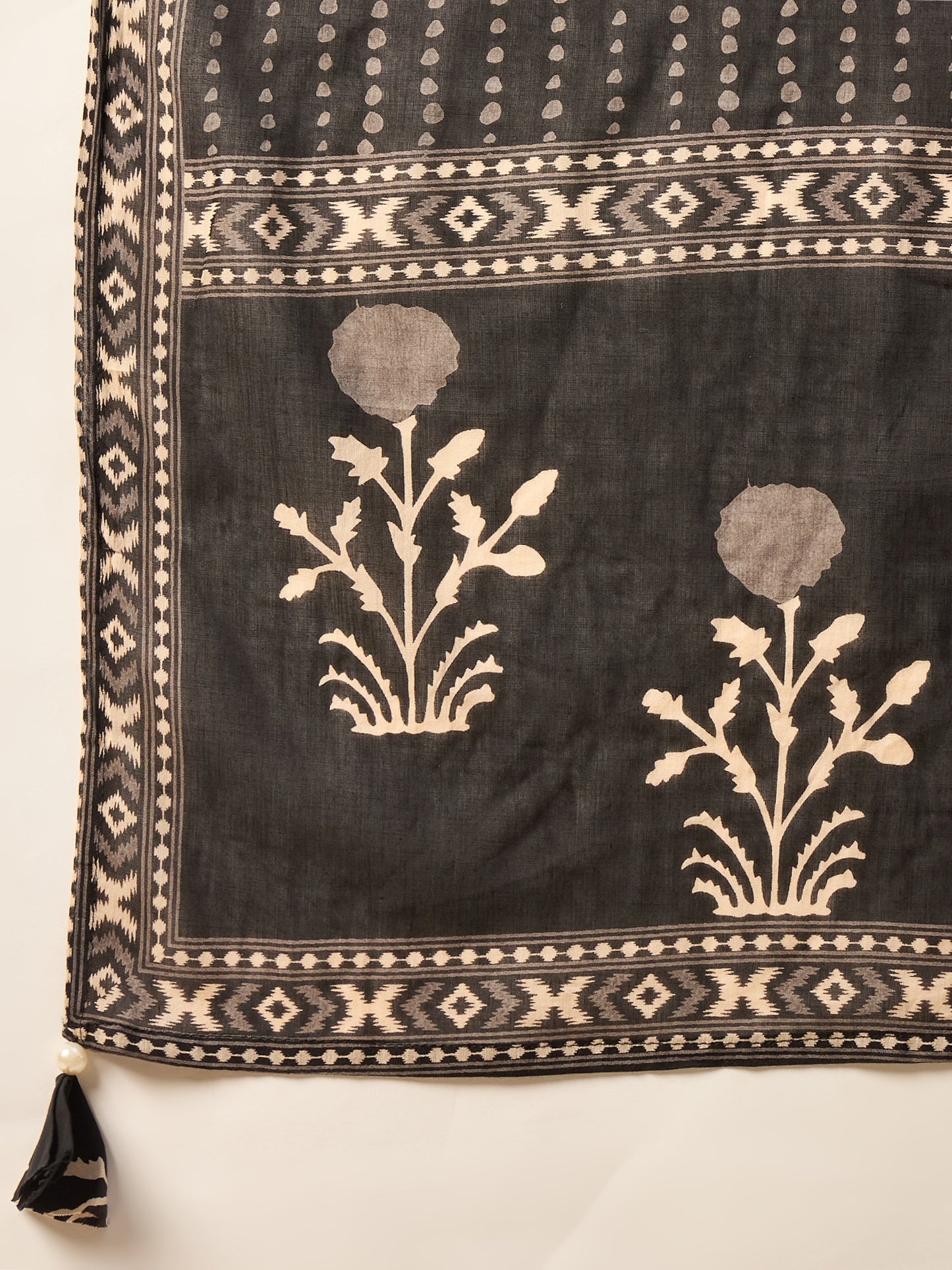 Women Ethnic Motifs Printed Regular Thread Work Pure Cotton Kurta with Patiala & With Dupatta