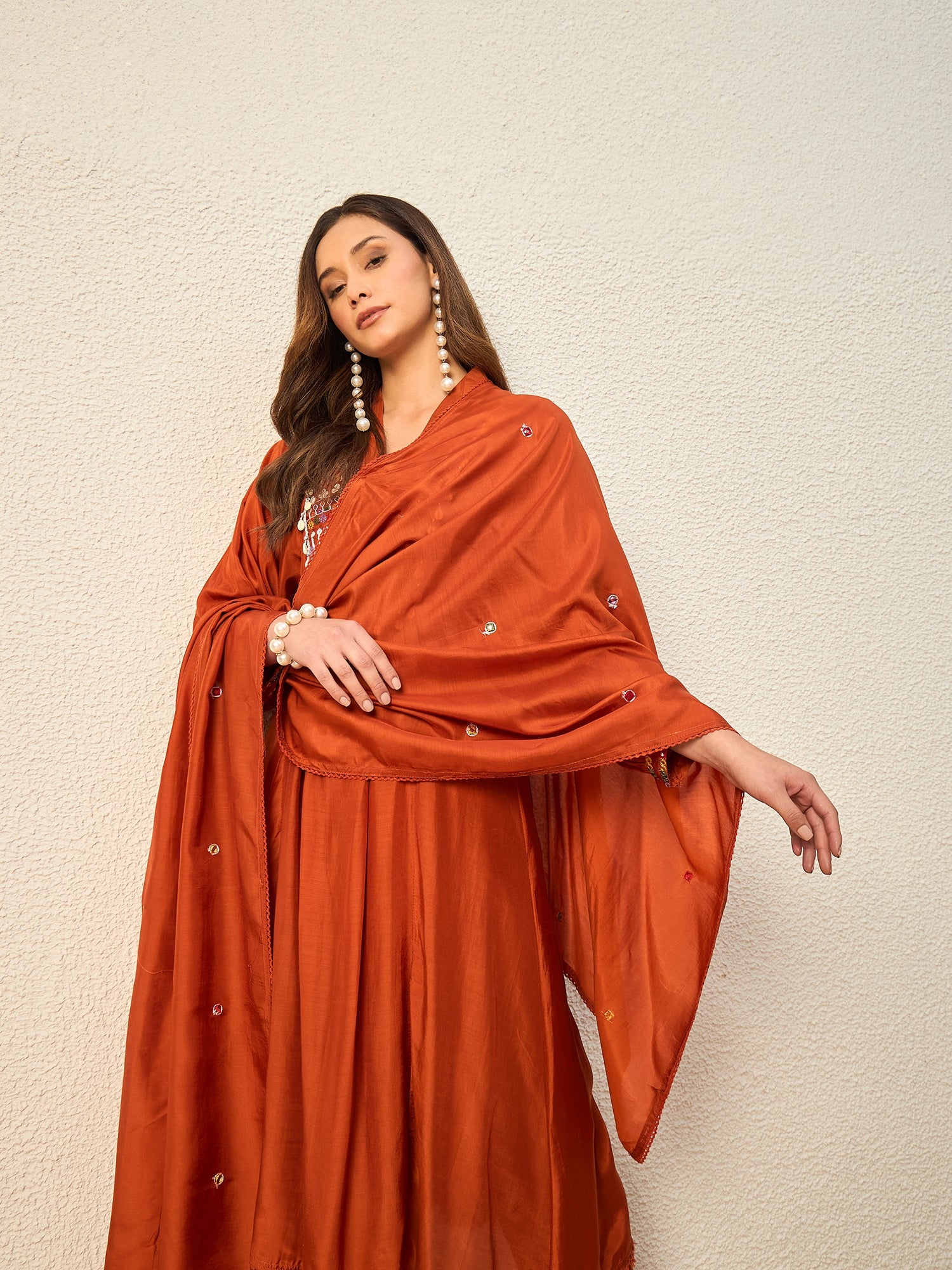 Women Ethnic Motifs Embroidered Regular Thread Work Raw Silk Kurta with Trousers & With Dupatta