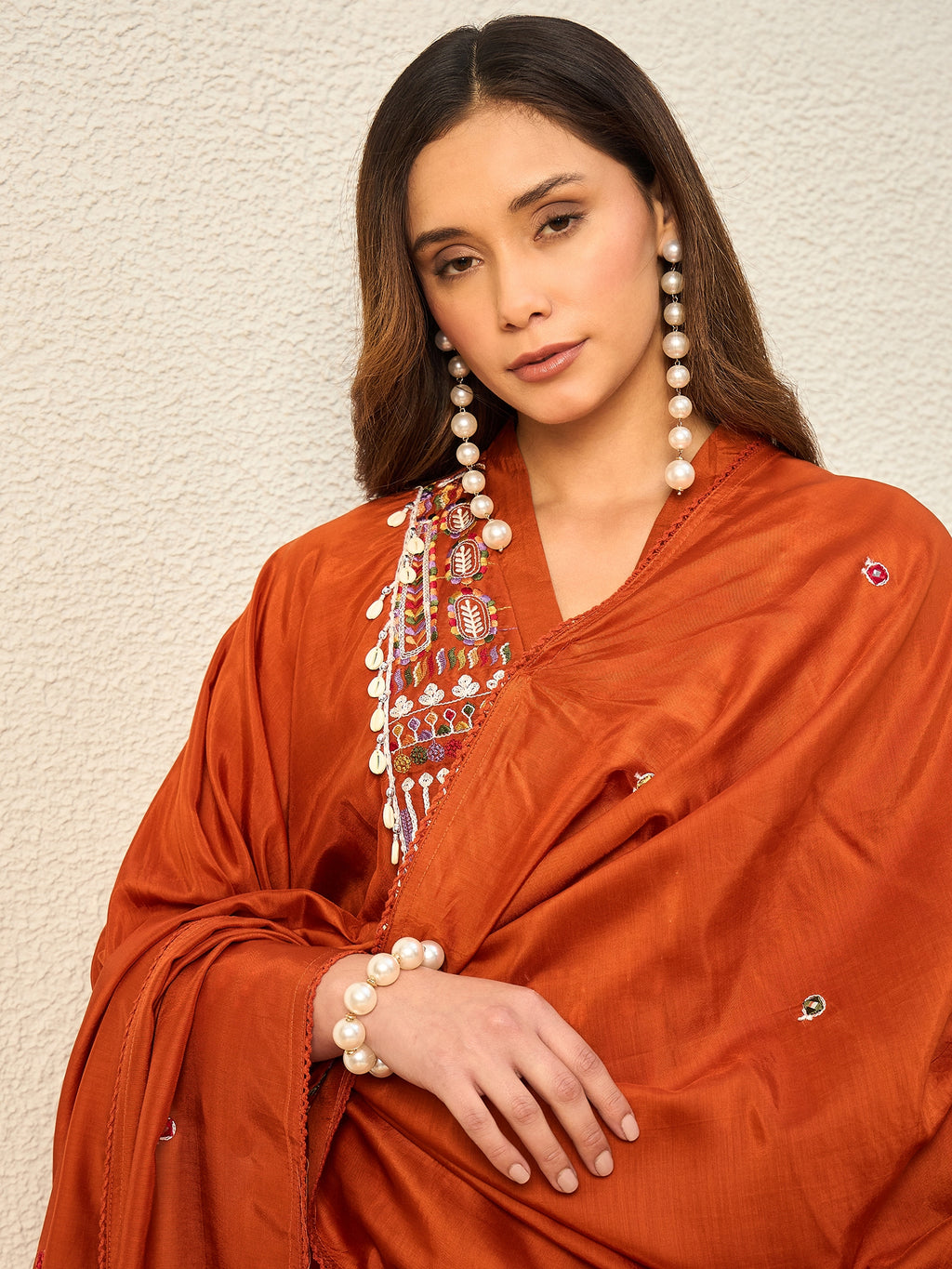 Women Ethnic Motifs Embroidered Regular Thread Work Raw Silk Kurta with Trousers & With Dupatta