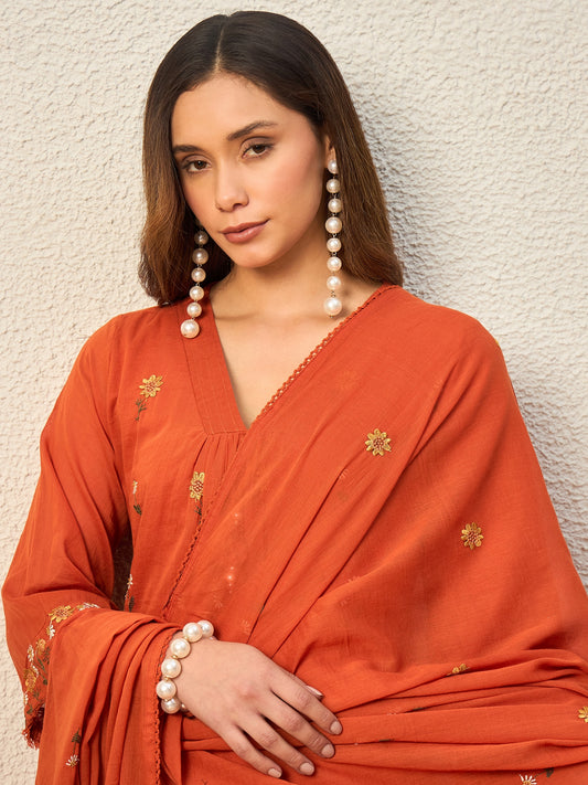 Women Floral Embroidered Regular Thread Work Kurta with Trousers & With Dupatta