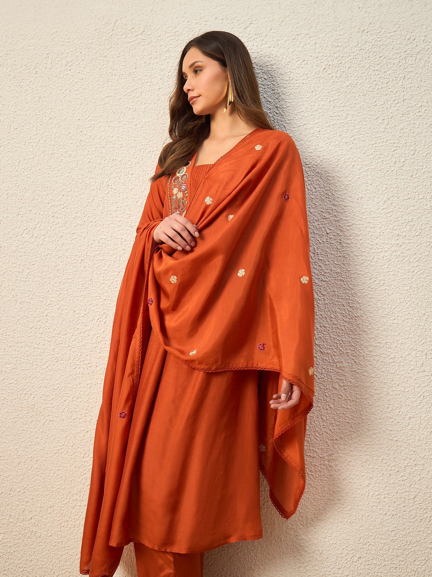 Women Ethnic Motifs Embroidered Regular Thread Work Raw Silk Kurta with Trousers & With Dupatta