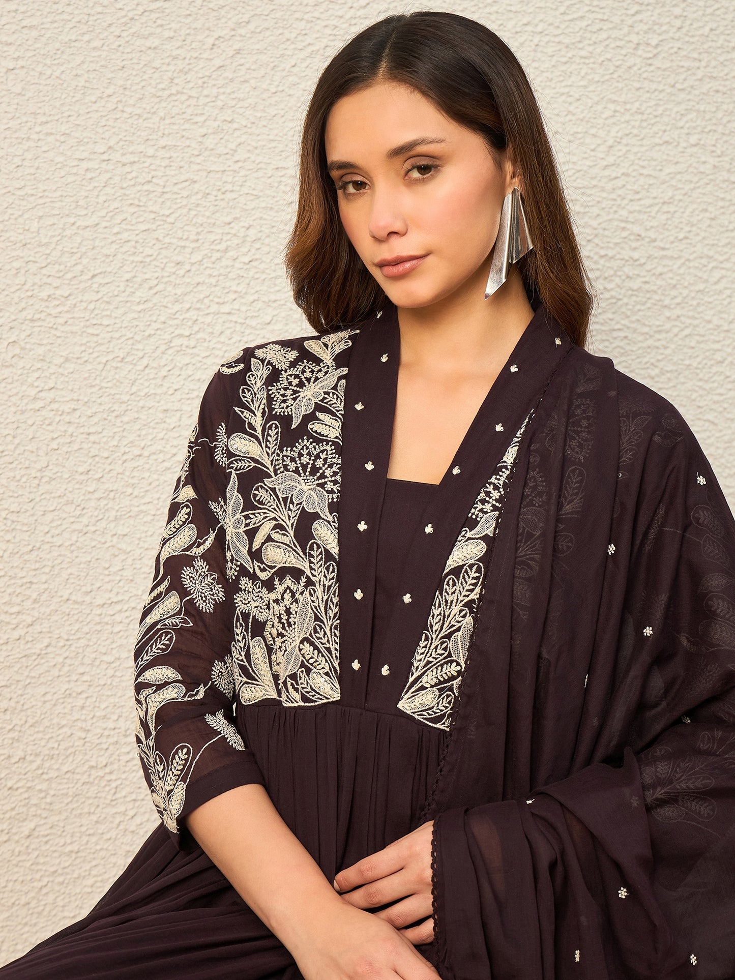 Women Ethnic Motifs Embroidered Empire Thread Work Kurta with Trousers & With Dupatta