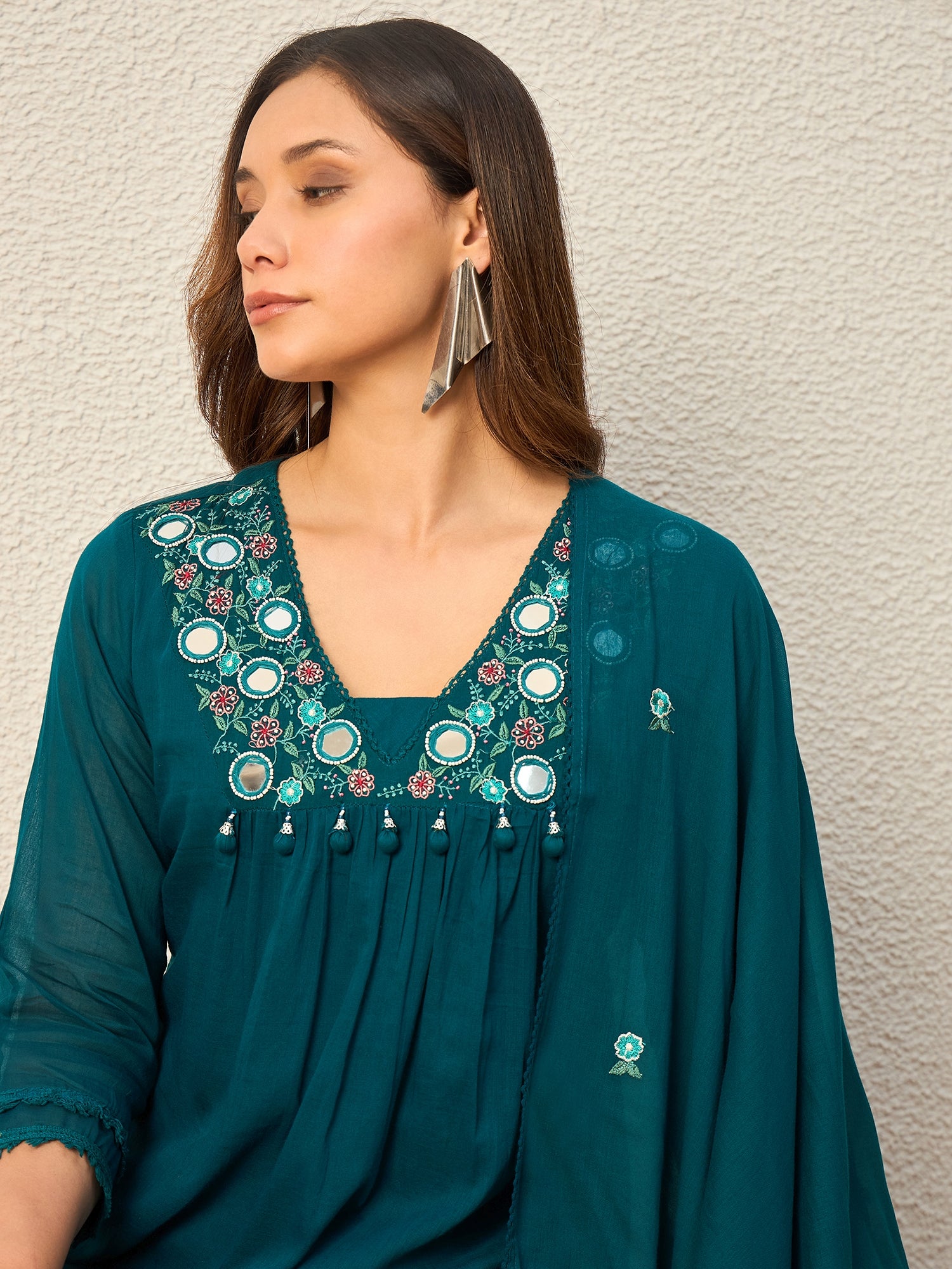 Women Ethnic Motifs Embroidered Regular Mirror Work Kurta with Trousers & With Dupatta