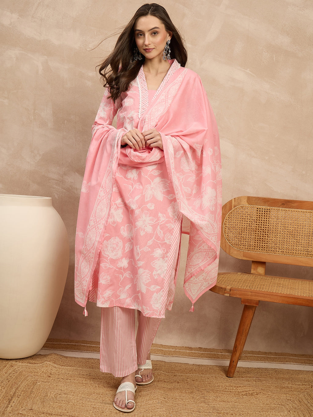Women Floral Printed Regular Pure Cotton Kurta with Trousers & With Dupatta