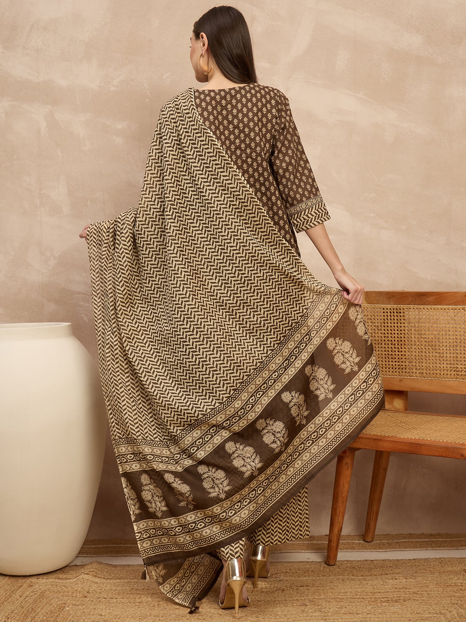 Women Printed Regular Beads and Stones Pure Cotton Kurta with Trousers & With Dupatta