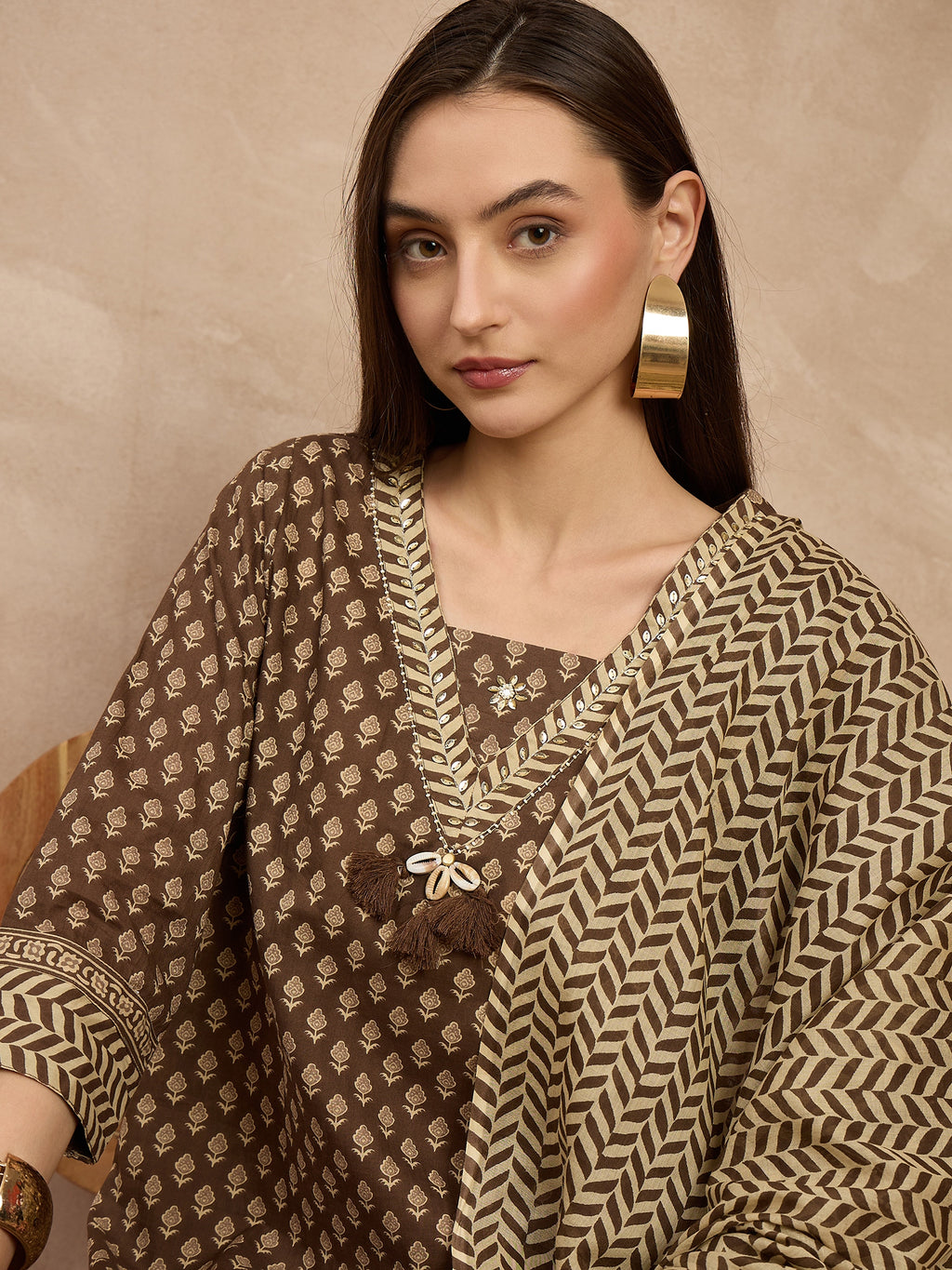 Women Printed Regular Beads and Stones Pure Cotton Kurta with Trousers & With Dupatta