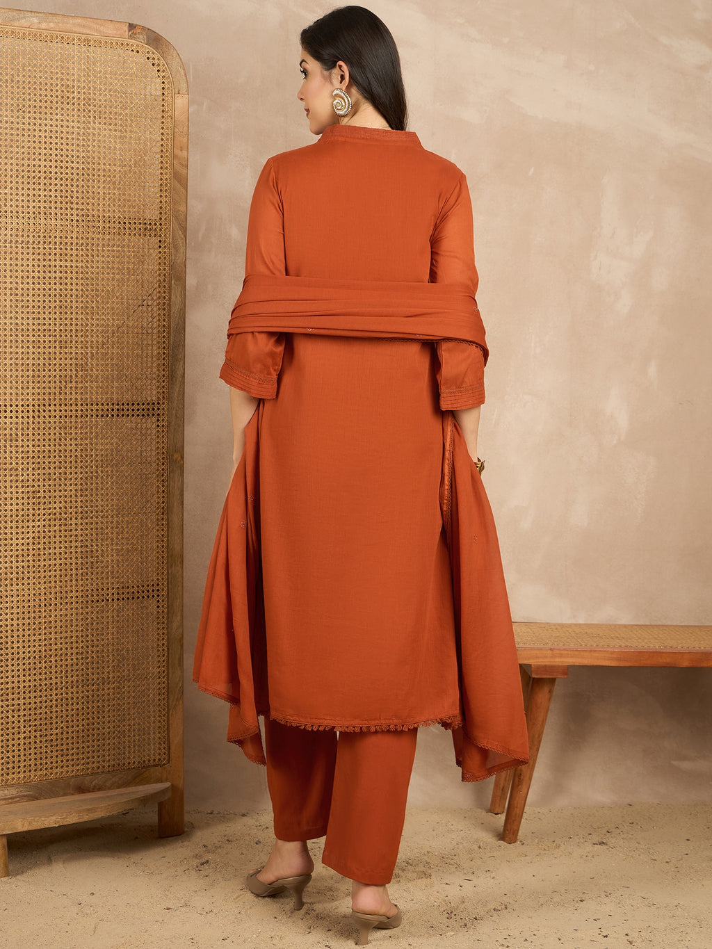 Women Floral Embroidered Pleated Thread Work Kurta with Trousers & With Dupatta