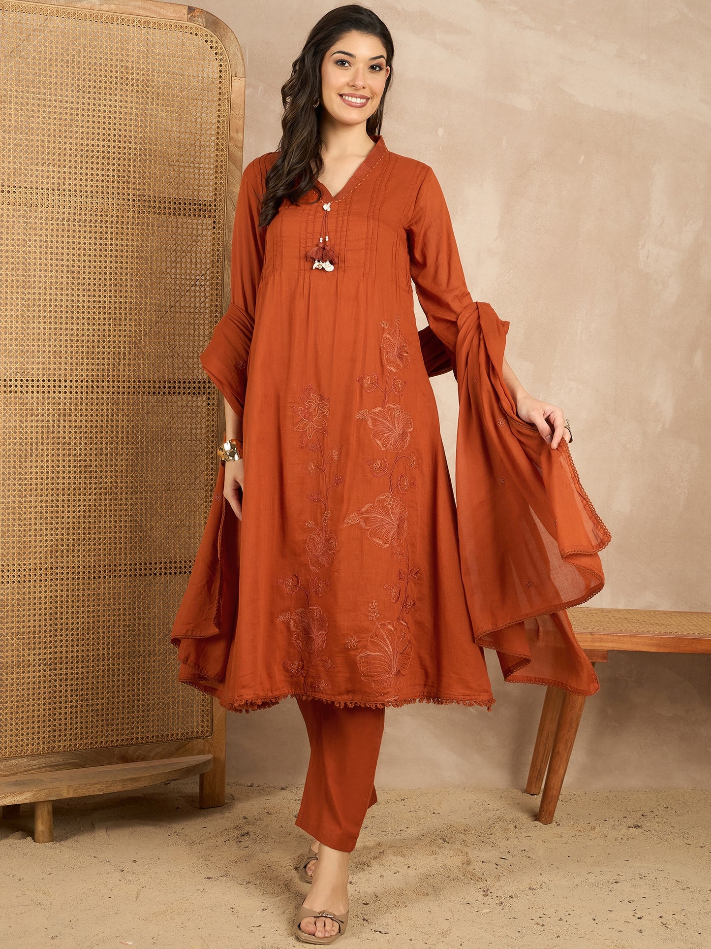 Women Floral Embroidered Pleated Thread Work Kurta with Trousers & With Dupatta
