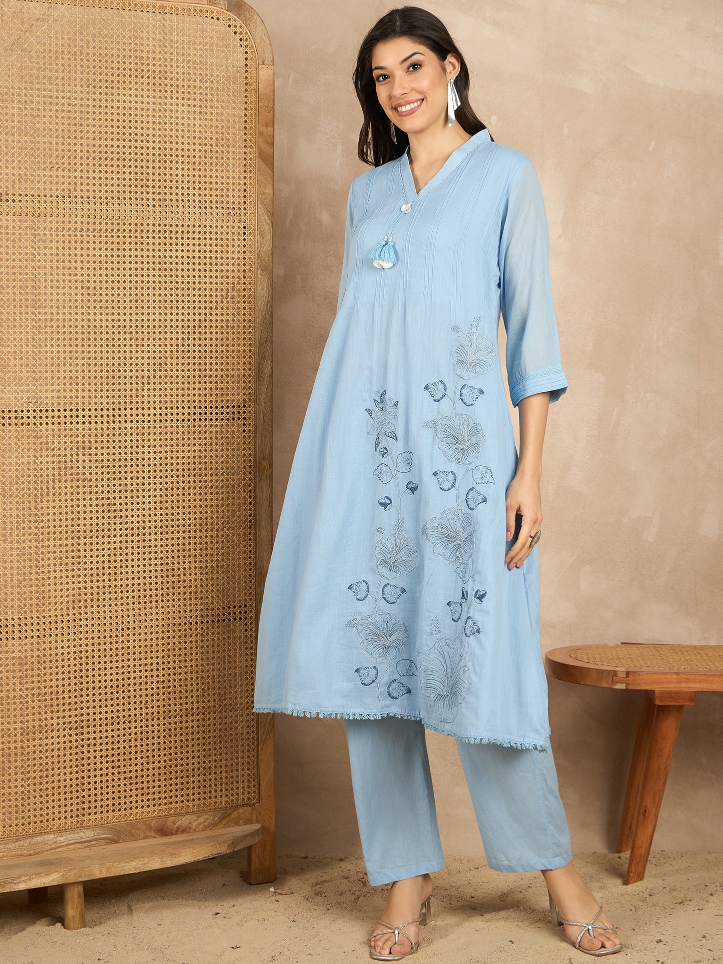 Women Floral Embroidered Pleated Thread Work Kurta with Trousers & With Dupatta