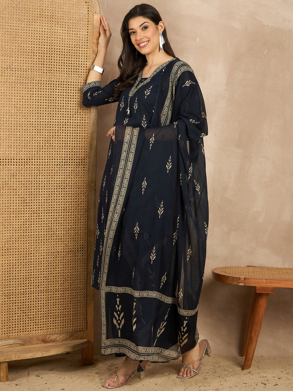Women Printed Regular Mirror Work Pure Cotton Kurta with Trousers & With Dupatta