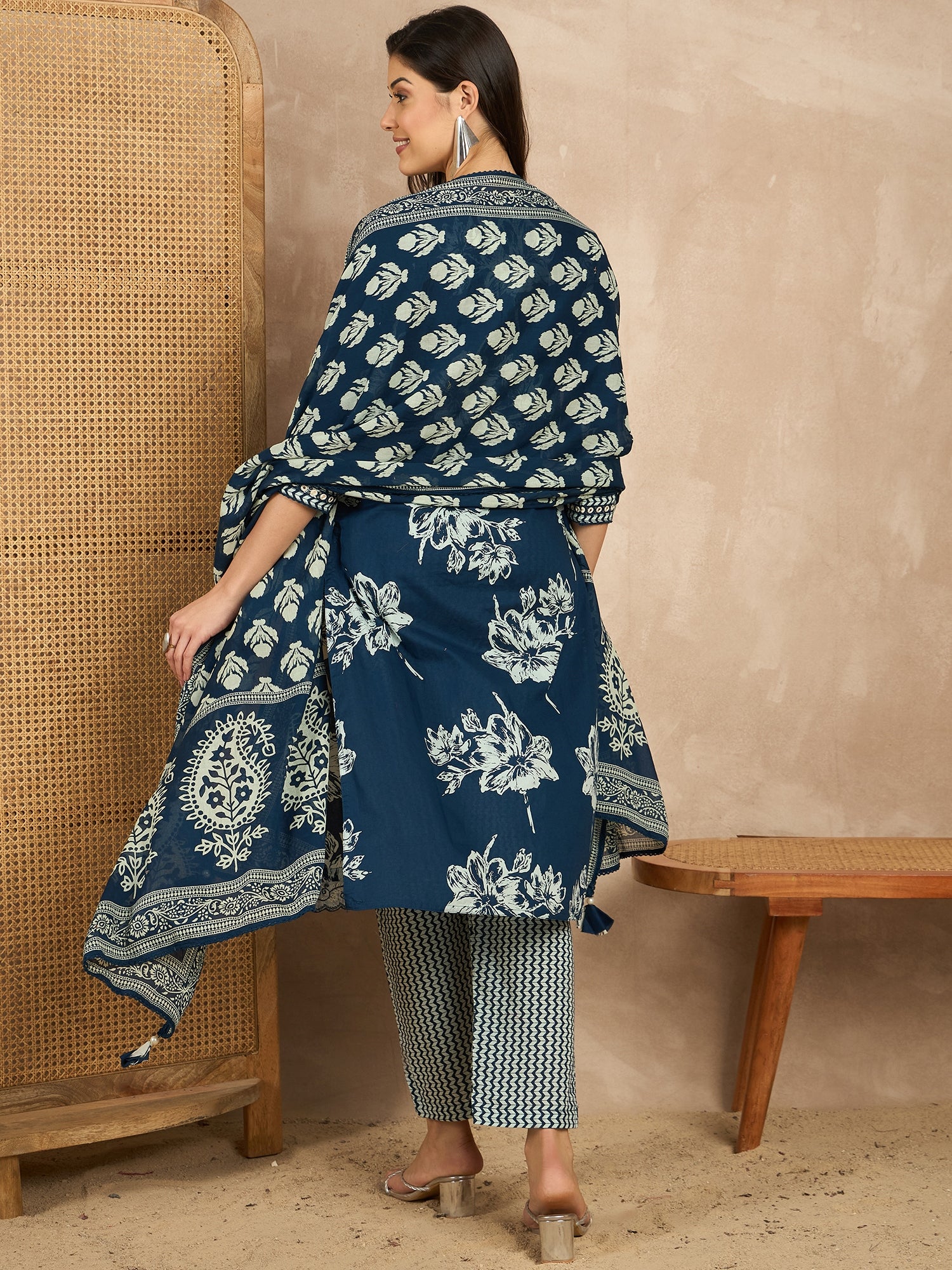 Women Floral Printed Regular Mirror Work Pure Cotton Kurta with Trousers & With Dupatta
