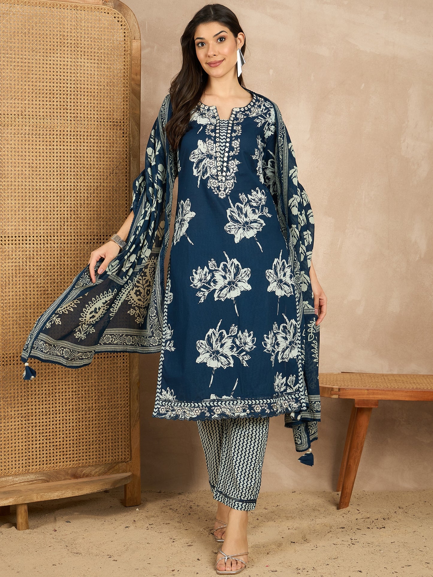 Women Floral Printed Regular Mirror Work Pure Cotton Kurta with Trousers & With Dupatta