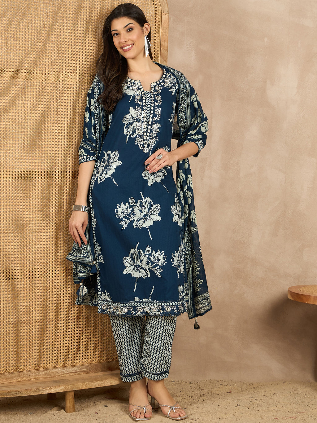 Women Floral Printed Regular Mirror Work Pure Cotton Kurta with Trousers & With Dupatta