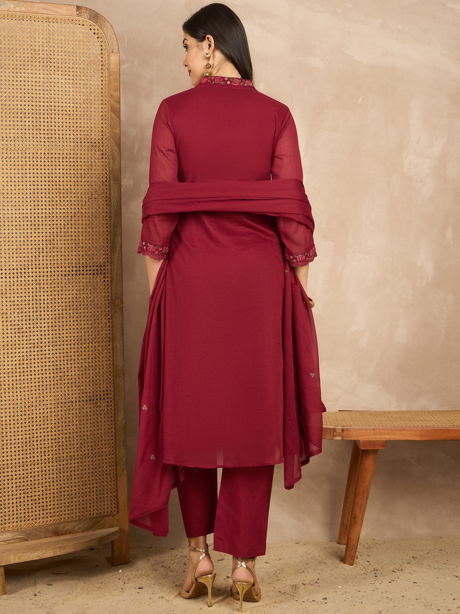 Women Floral Embroidered Pleated Thread Work Kurta with Trousers & With Dupatta