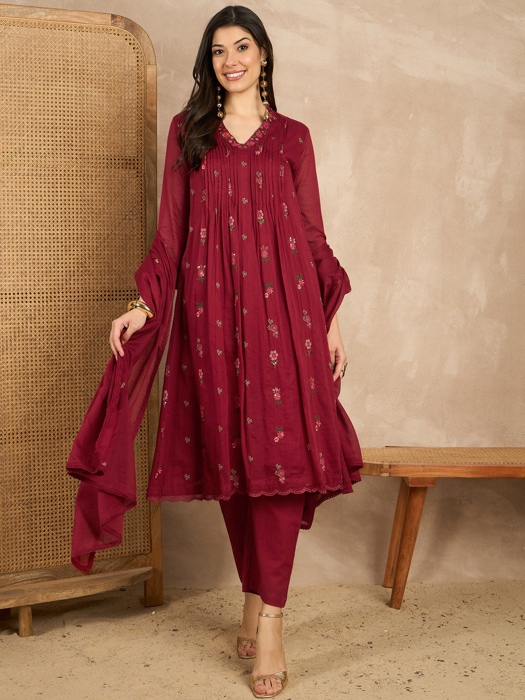 Women Floral Embroidered Pleated Thread Work Kurta with Trousers & With Dupatta