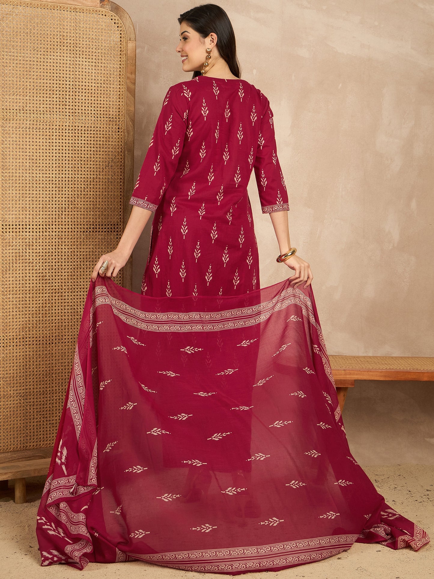 Women Floral Printed Regular Mirror Work Pure Cotton Kurta with Trousers & With Dupatta